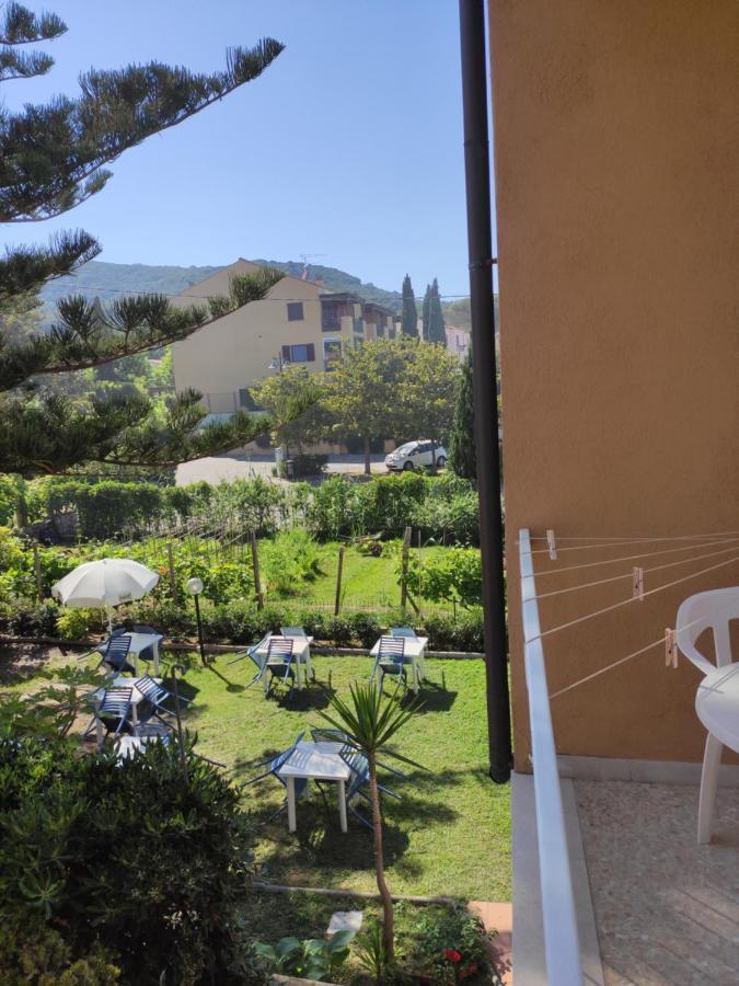 Hotel Imperia Marciana Marina  Exterior photo